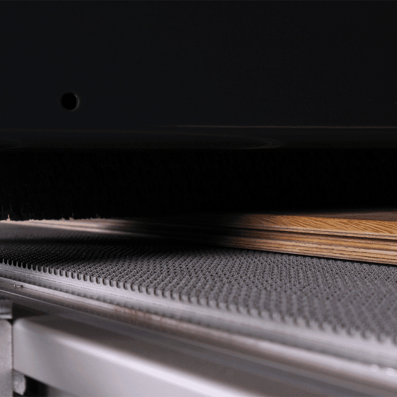 Mašina za četkasto brušenje 1